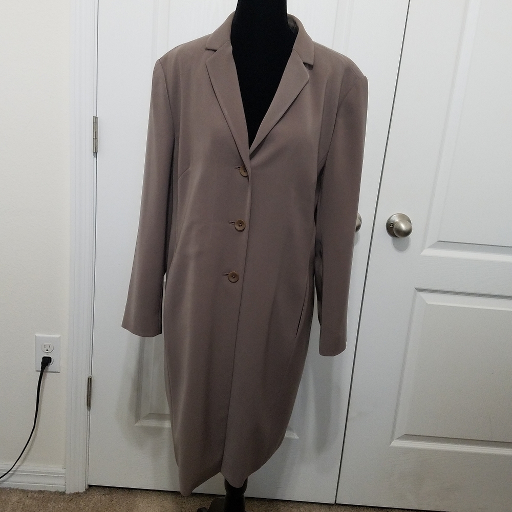 Long Tan Suit